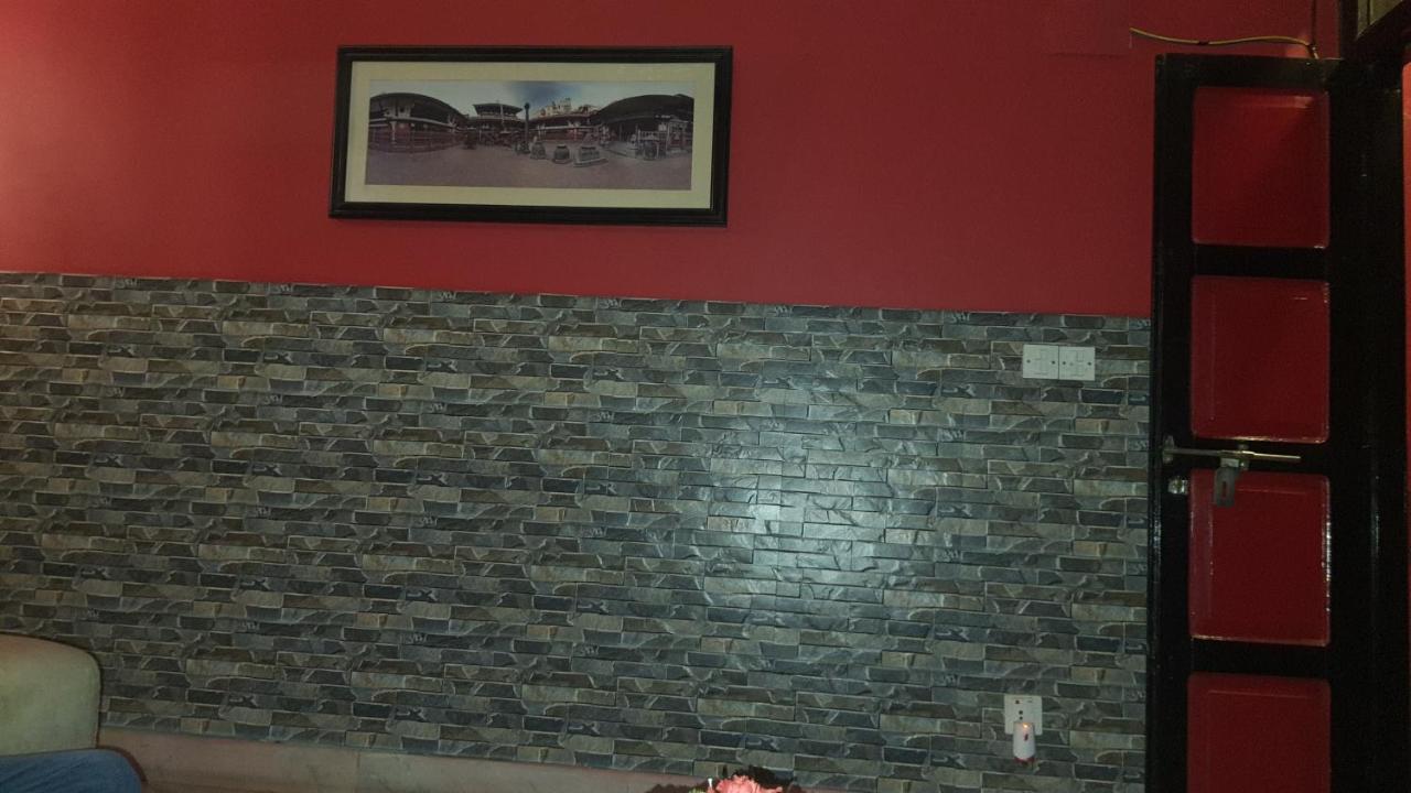 Ambience House Hotel Lalitpur Екстериор снимка